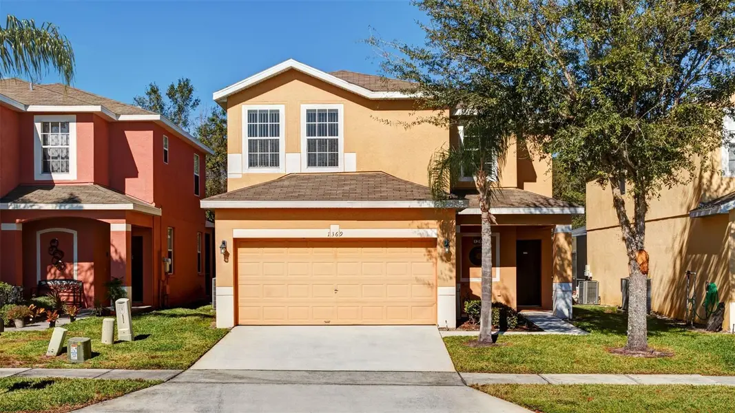 1369 ROYAL RIDGE DR, Davenport, FL 33896