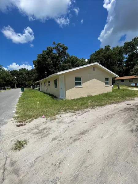 403 TERRY ST, Wildwood, FL 34785