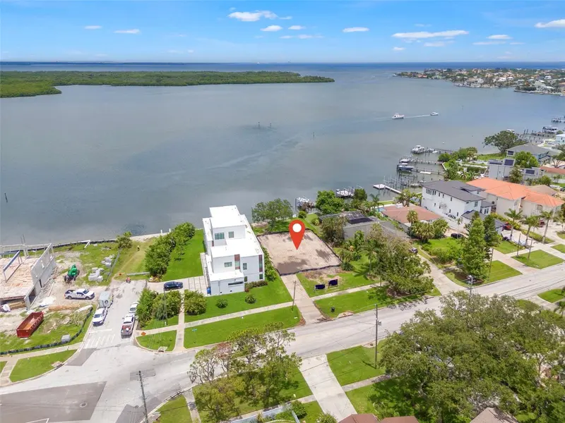 6151 BAYOU GRANDE BLVD NE, St Petersburg, FL 33703