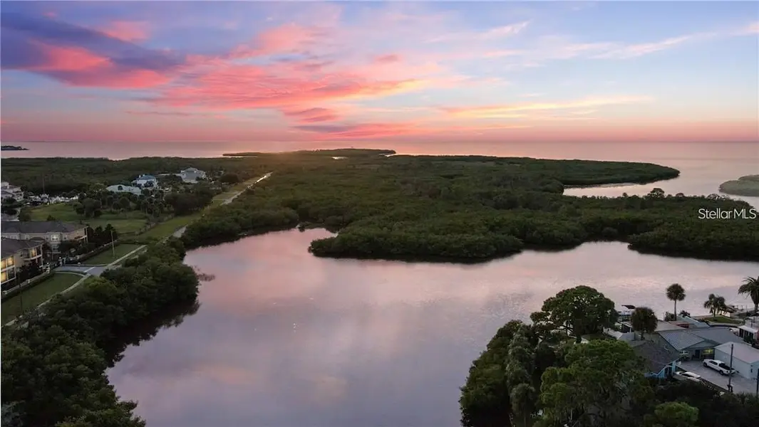 1-2 GREEN KEY, New Port Richey, FL 34652