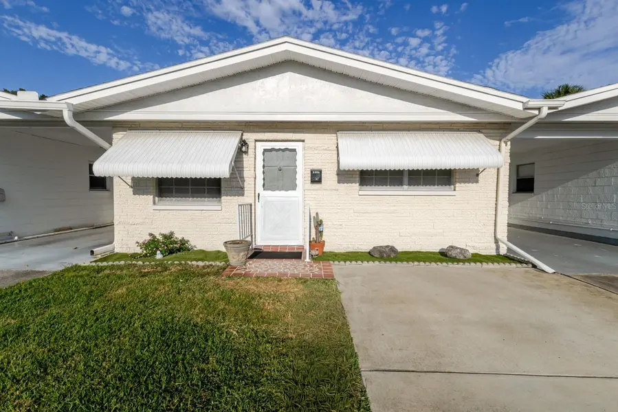 9905 DAHLIA ST N #27, Pinellas Park, FL 33782