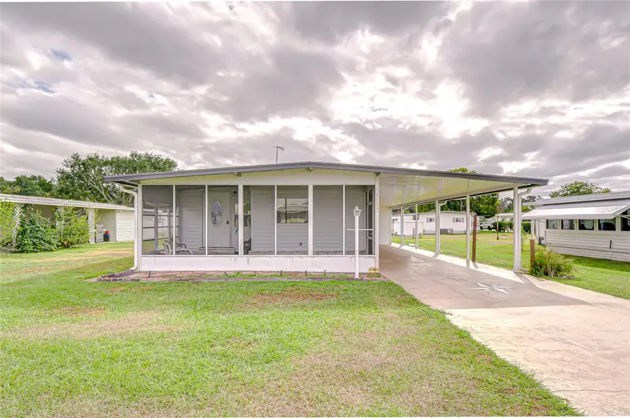 39524 DUNDEE RD, Zephyrhills, FL 33542