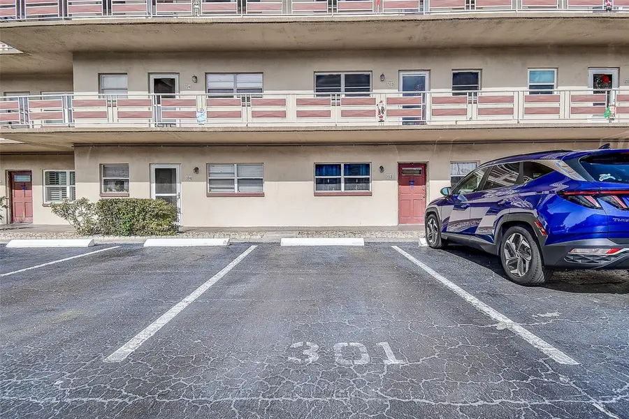 3010 59TH ST S #301, Gulfport, FL 33707