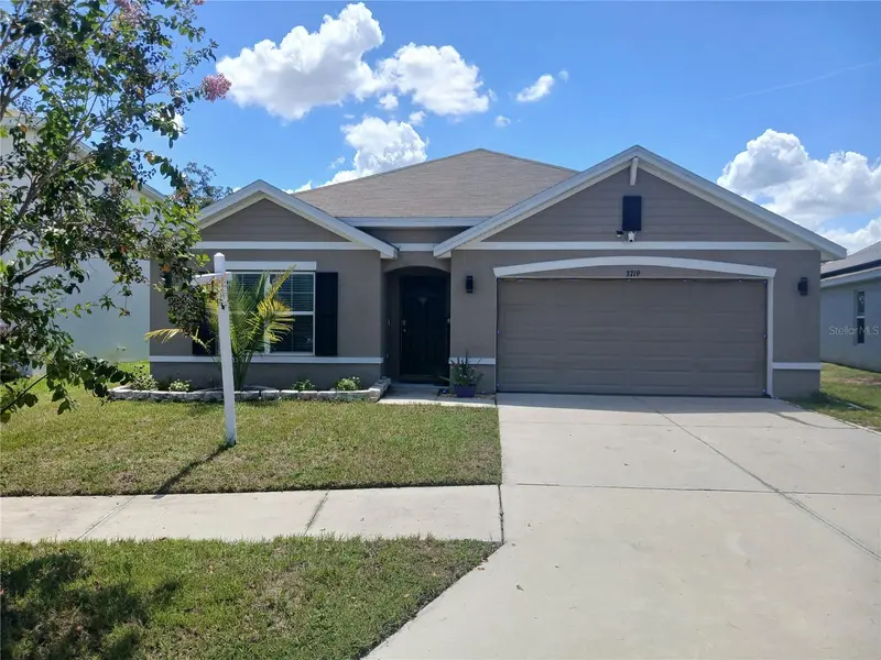 3719 CAPRI COAST DR, Plant City, FL 33565