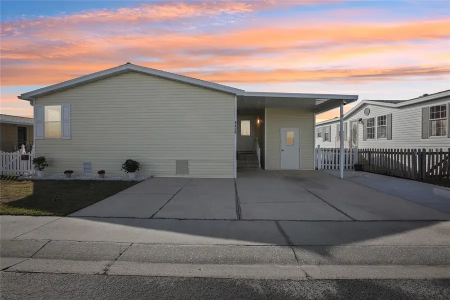 8420 FANTASIA PARK WAY, Riverview, FL 33578