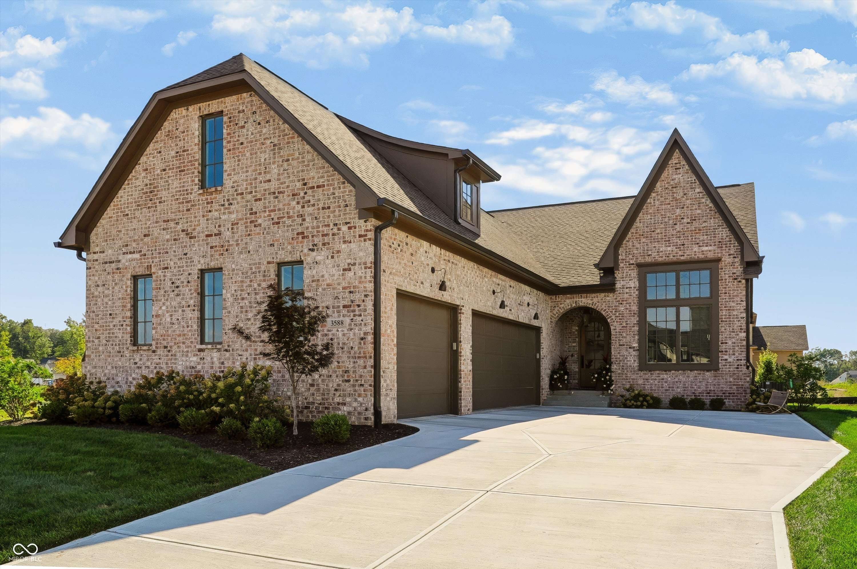 3588 Marketplace CT, Zionsville, IN 46077