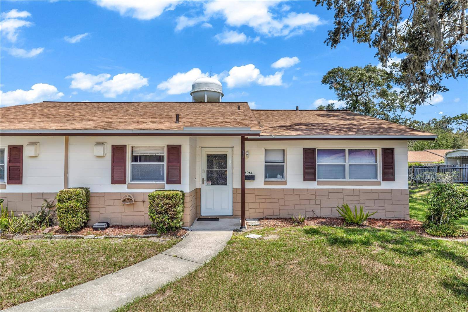 706 E MINNESOTA AVE #C, Deland, FL 32724