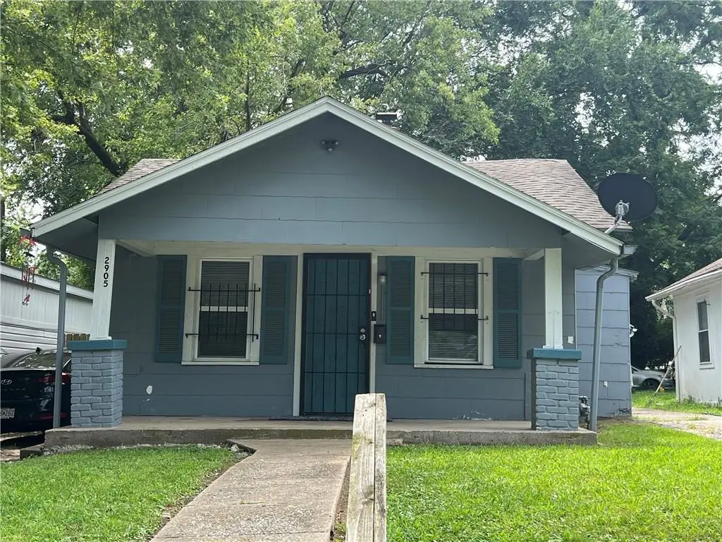 2905 E 61st ST, Kansas City, MO 64130