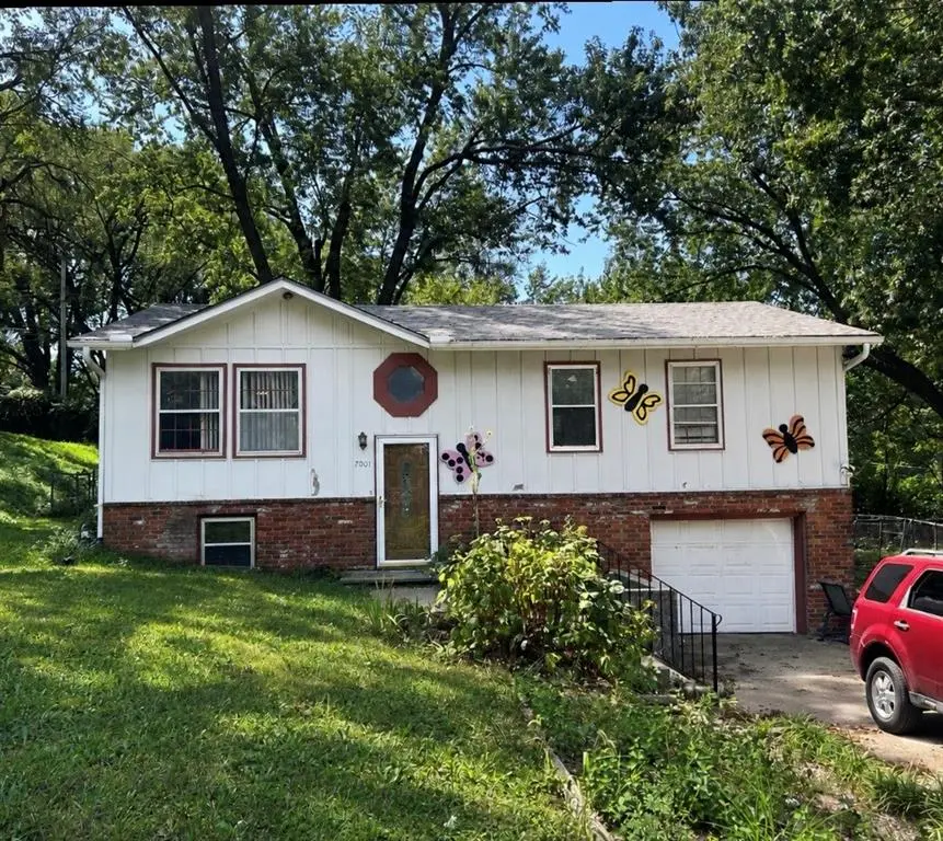 7001 Sloan AVE, Kansas City, KS 66109