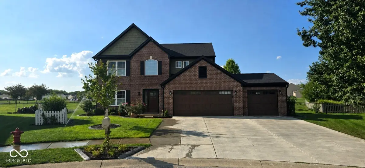5026 Clay Creek LN, Plainfield, IN 46168