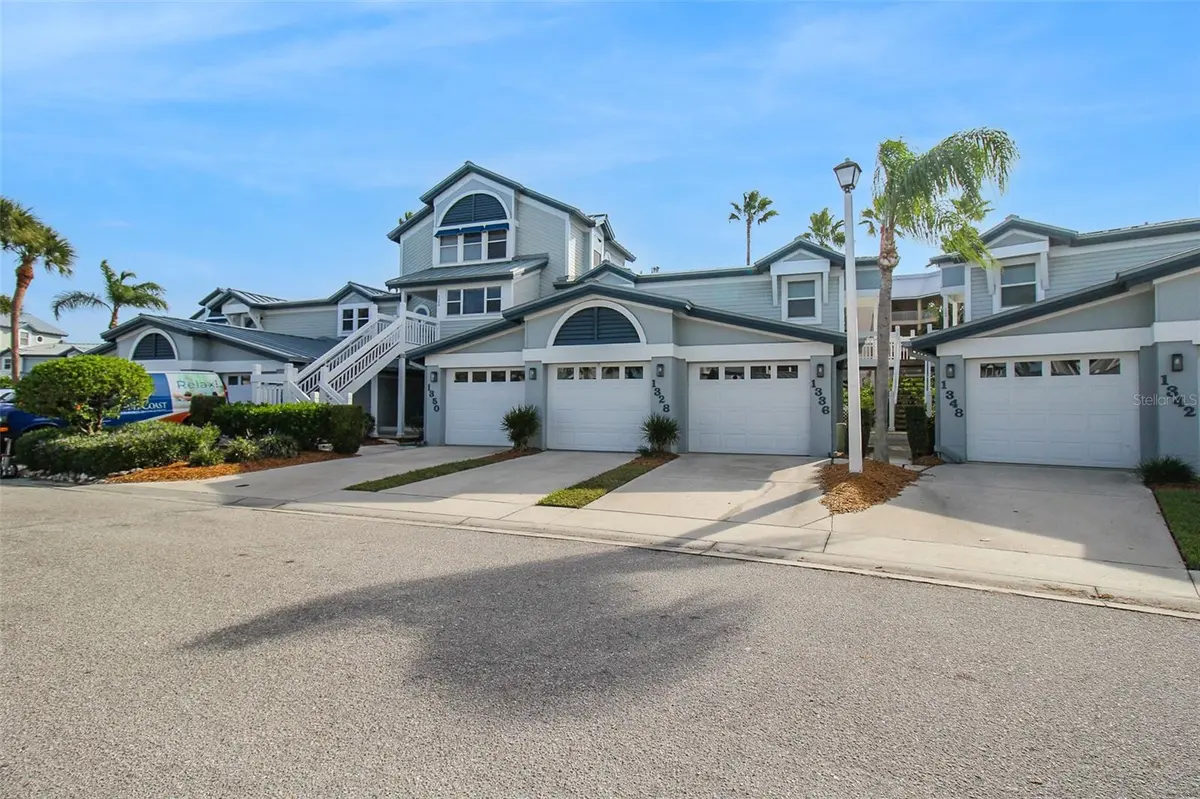 1328 SIESTA BAYSIDE DR #1328-C, Sarasota, FL 34242