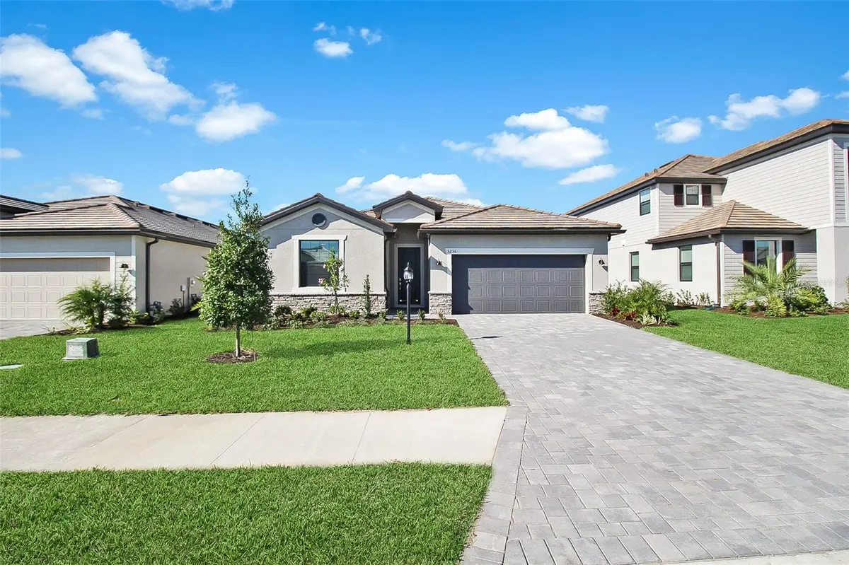 5236 BLUE CRUSH ST, Bradenton, FL 34211