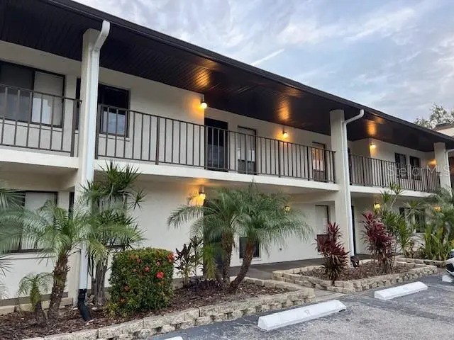 7205 CURTISS AVE #2F, Sarasota, FL 34231