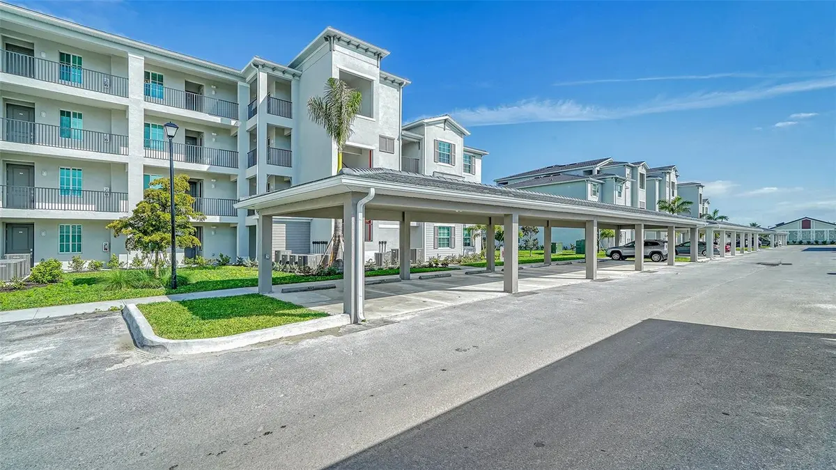 12180 WELLEN GOLF ST #205, Venice, FL 34293
