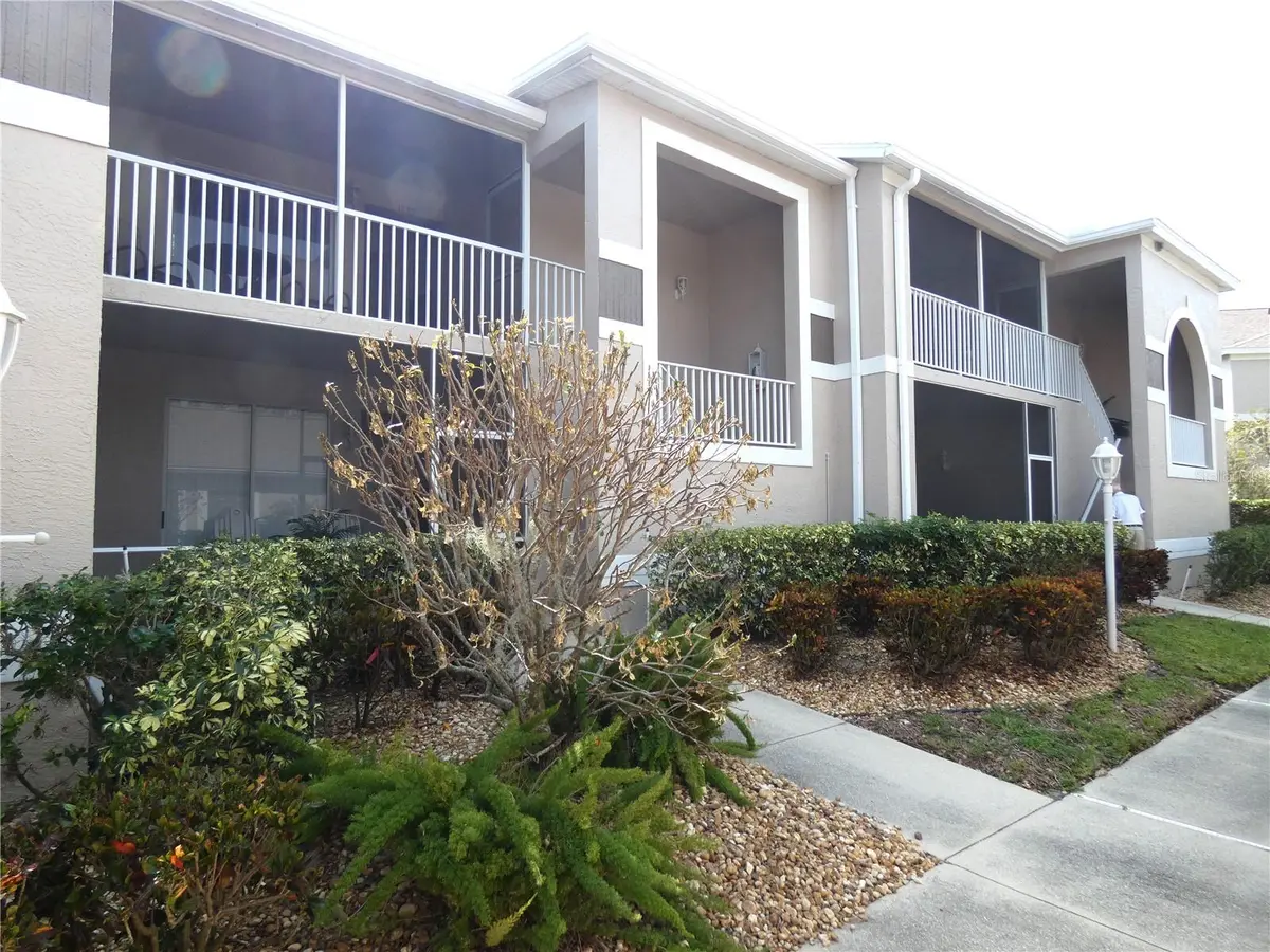 9641 CASTLE POINT DR #1225, Sarasota, FL 34238