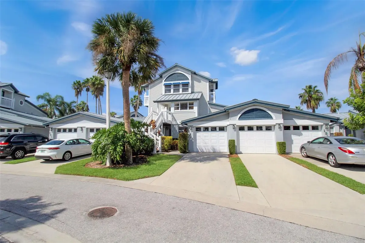 1315 SIESTA BAYSIDE DR #1315B, Sarasota, FL 34242
