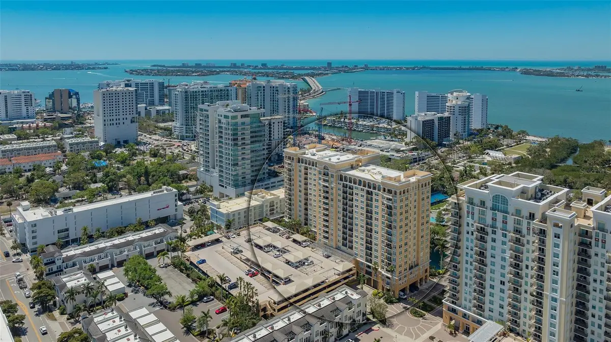 750 N TAMIAMI TRL #304, Sarasota, FL 34236