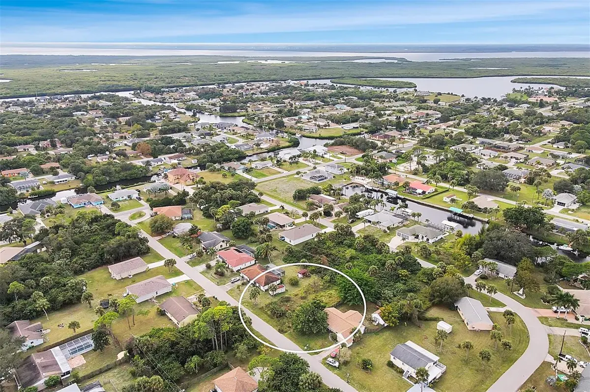 4477 HARRINGTON ST, Port Charlotte, FL 33948