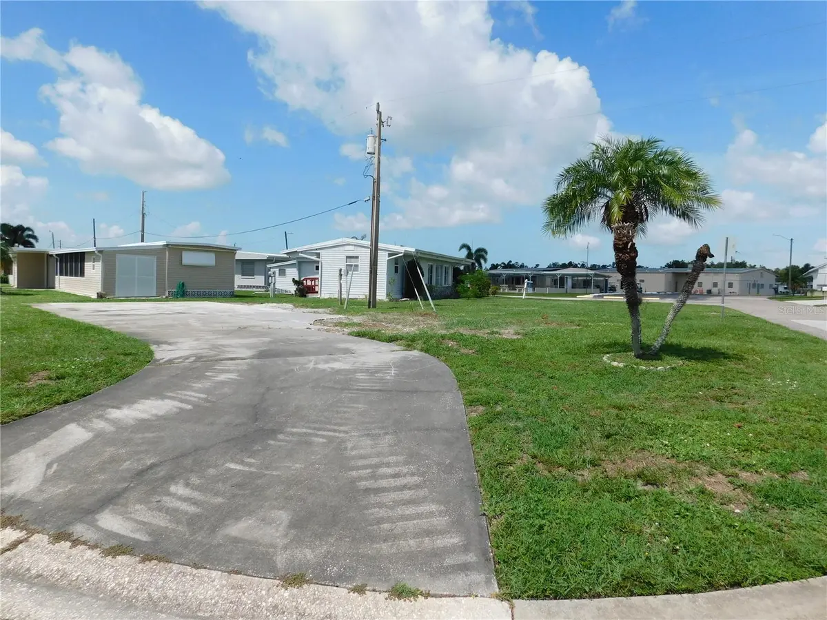 1205 43RD AVENUE DR E, Ellenton, FL 34222