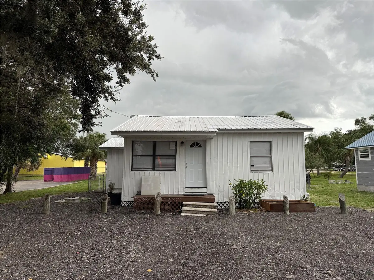 101 S ROGERS AVE, Arcadia, FL 34266