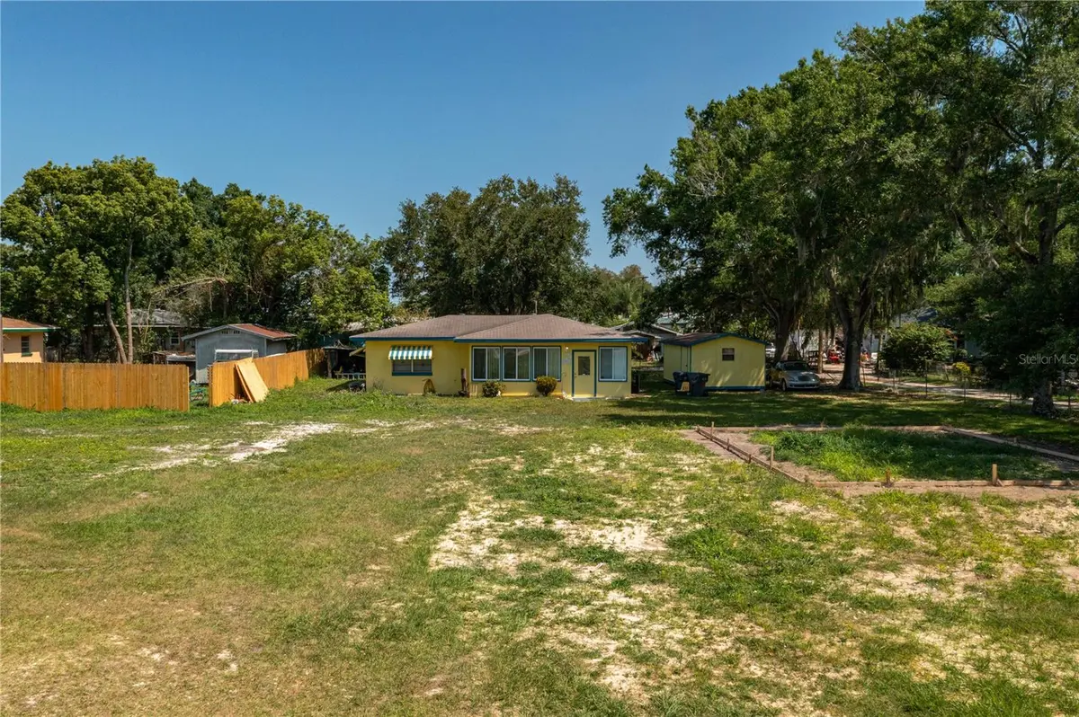 103 EAGLE LAKE LOOP RD, Winter Haven, FL 33884