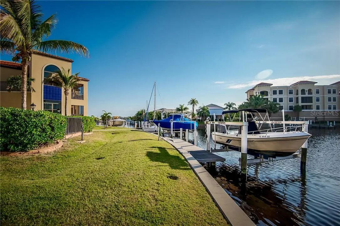 3334 PURPLE MARTIN DR #211, Punta Gorda, FL 33950