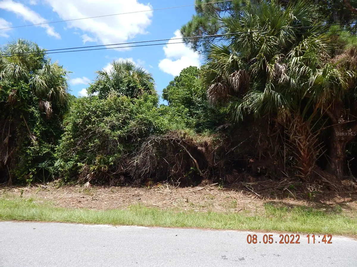 REDWOOD TER, North Port, FL 34286