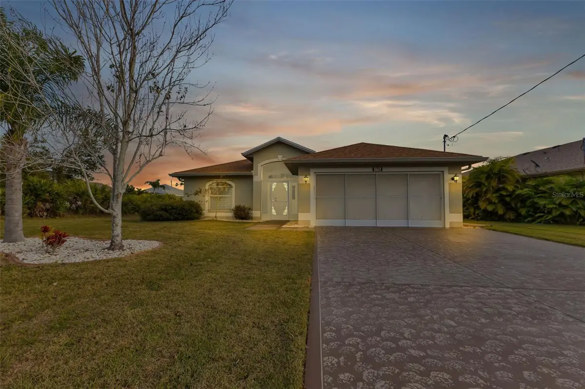 176 JENNIFER DR, Rotonda West, FL 33947