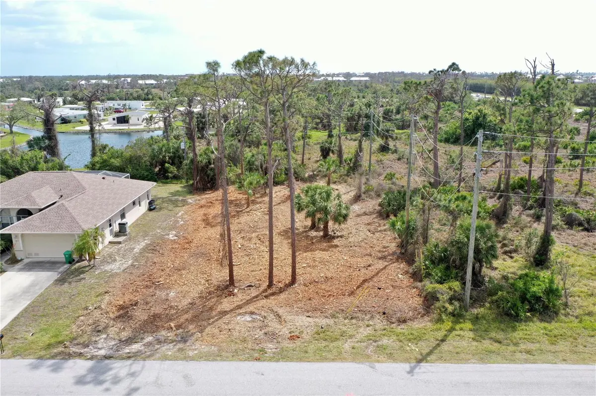8905 BANTRY BAY, Englewood, FL 34224