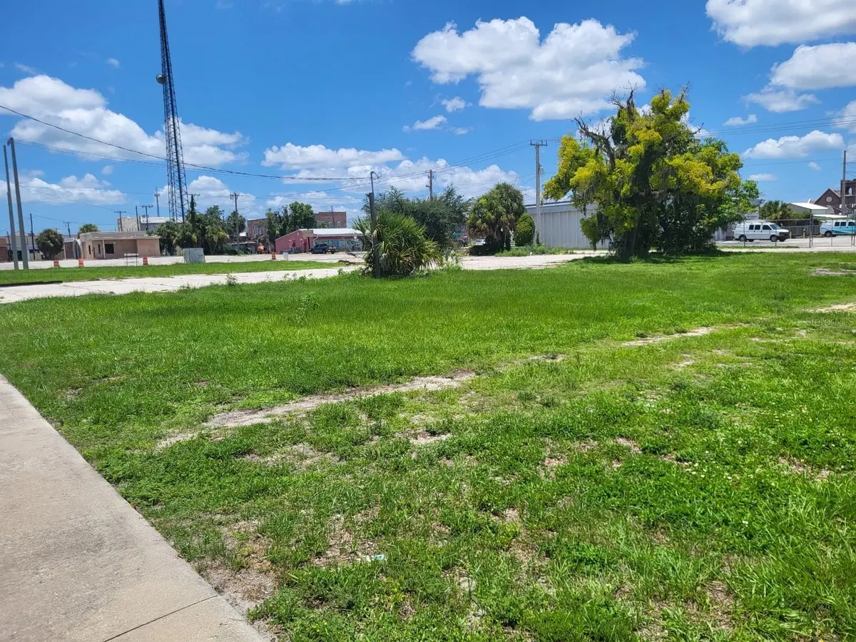 103 N BREVARD AVE, Arcadia, FL 34266