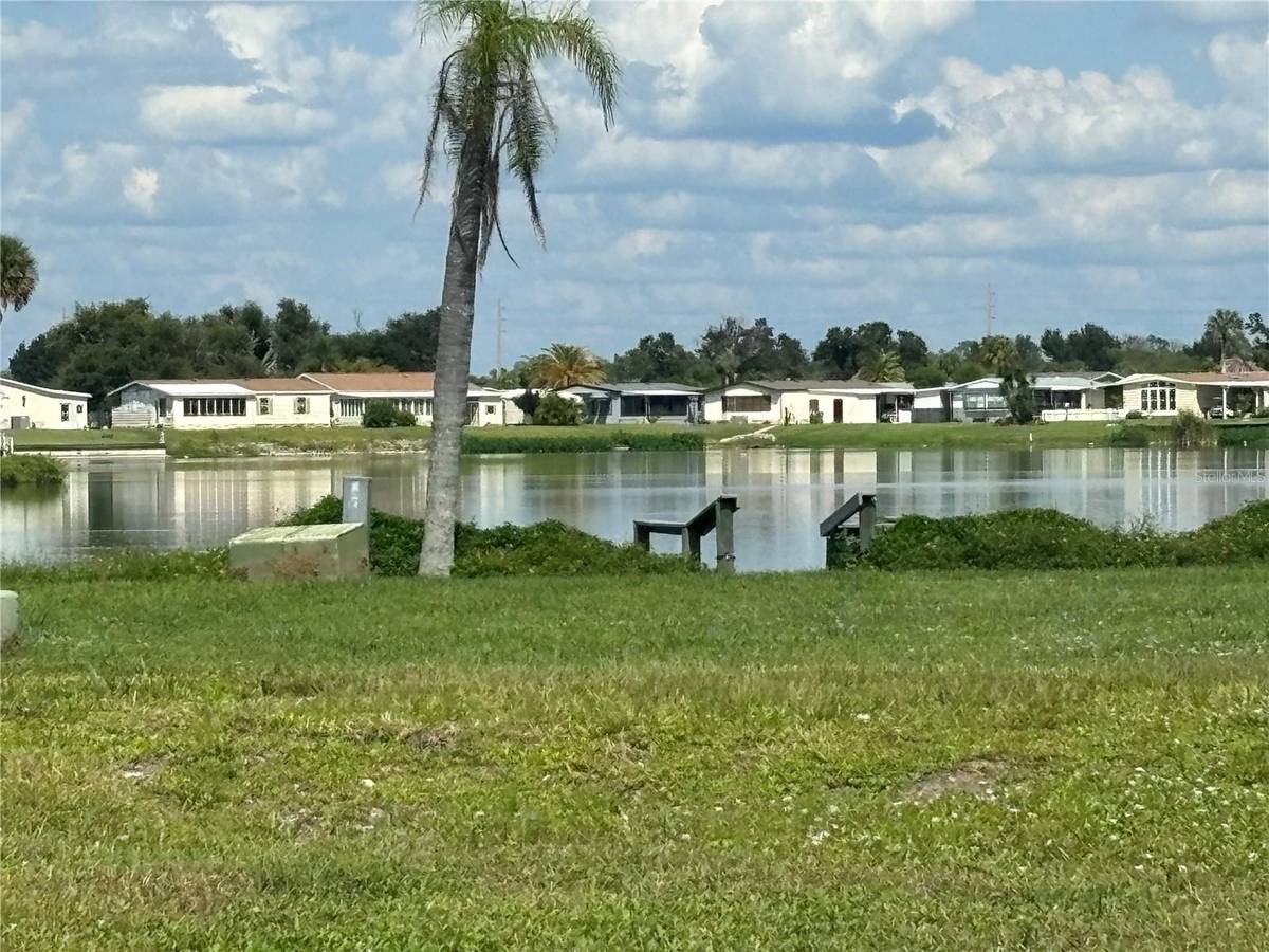 1533 BLUE HERON DR, Englewood, FL 34224