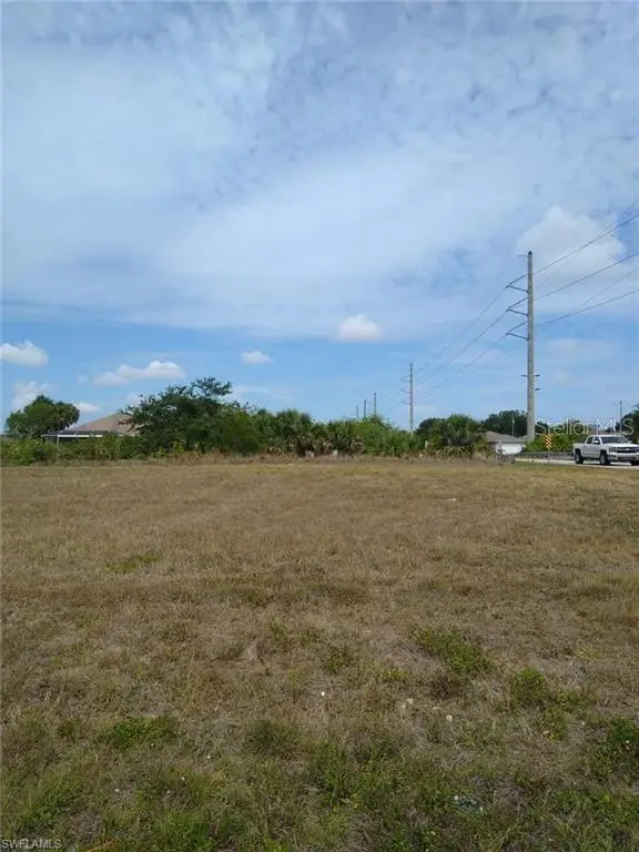 2710 NE 6TH AVE, Cape Coral, FL 33909