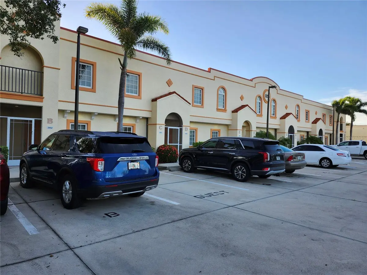 1216 RIO DE JANEIRO AVE #301, Punta Gorda, FL 33983