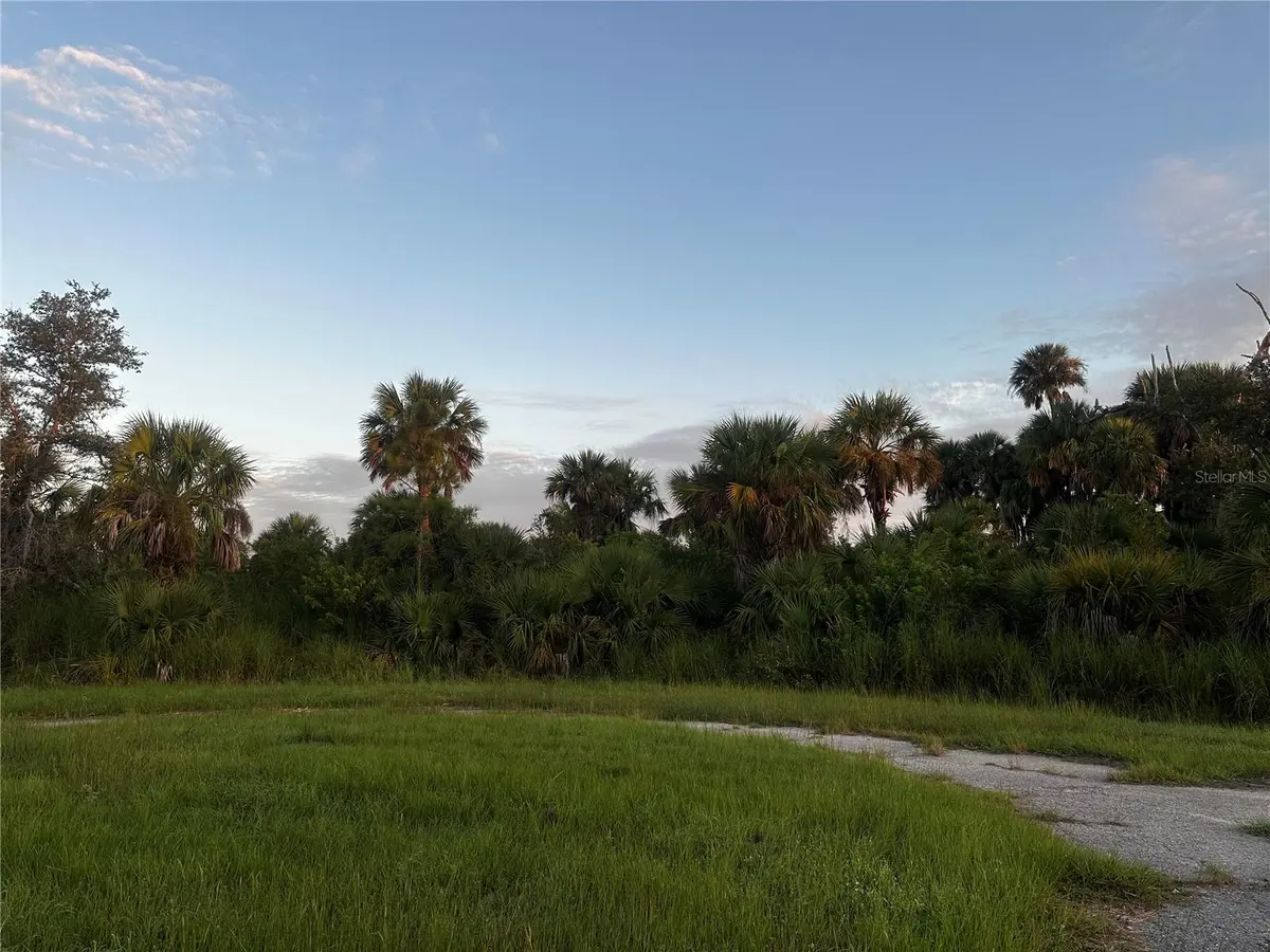 DUNE CT, North Port, FL 34288