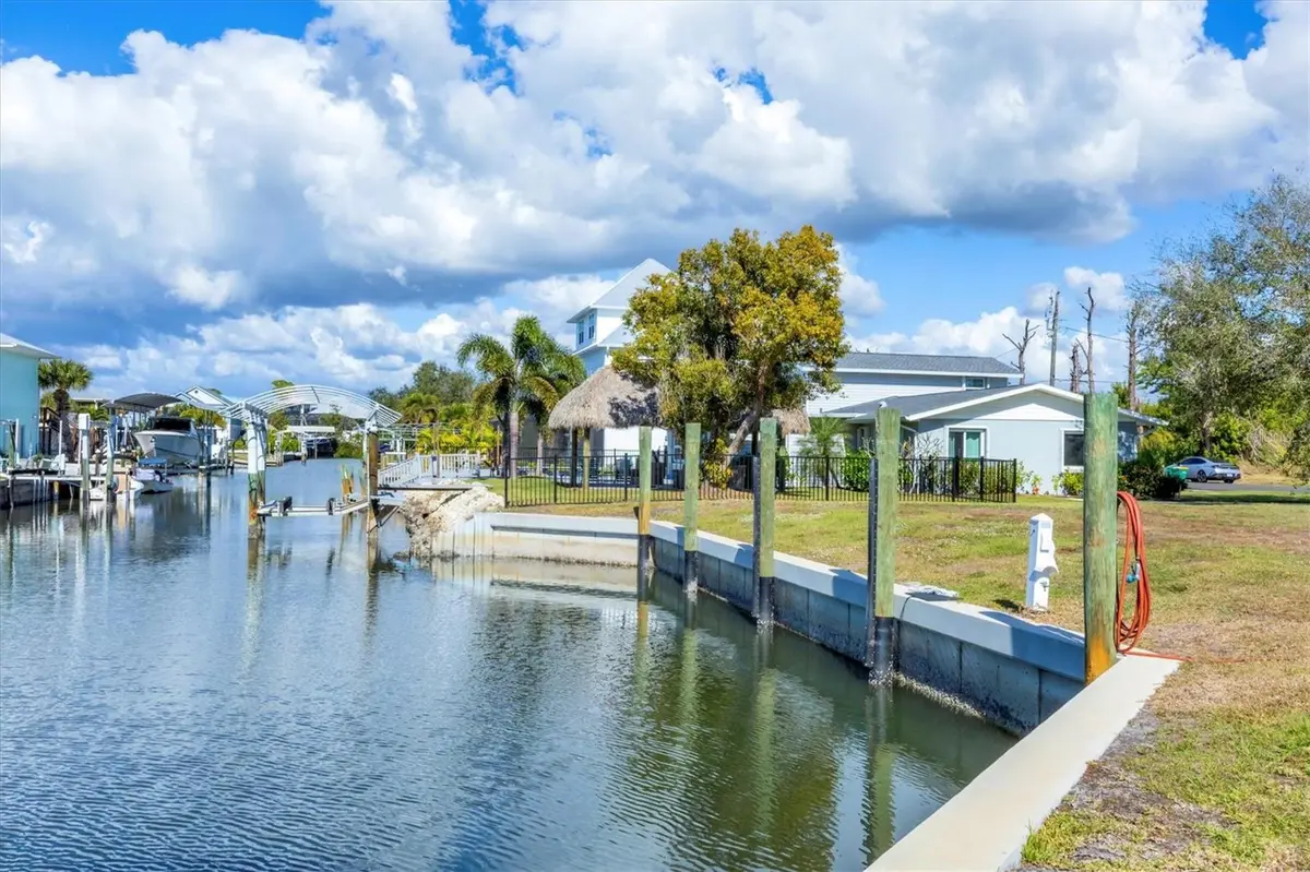 10484 RAYMOND ST, Englewood, FL 34224