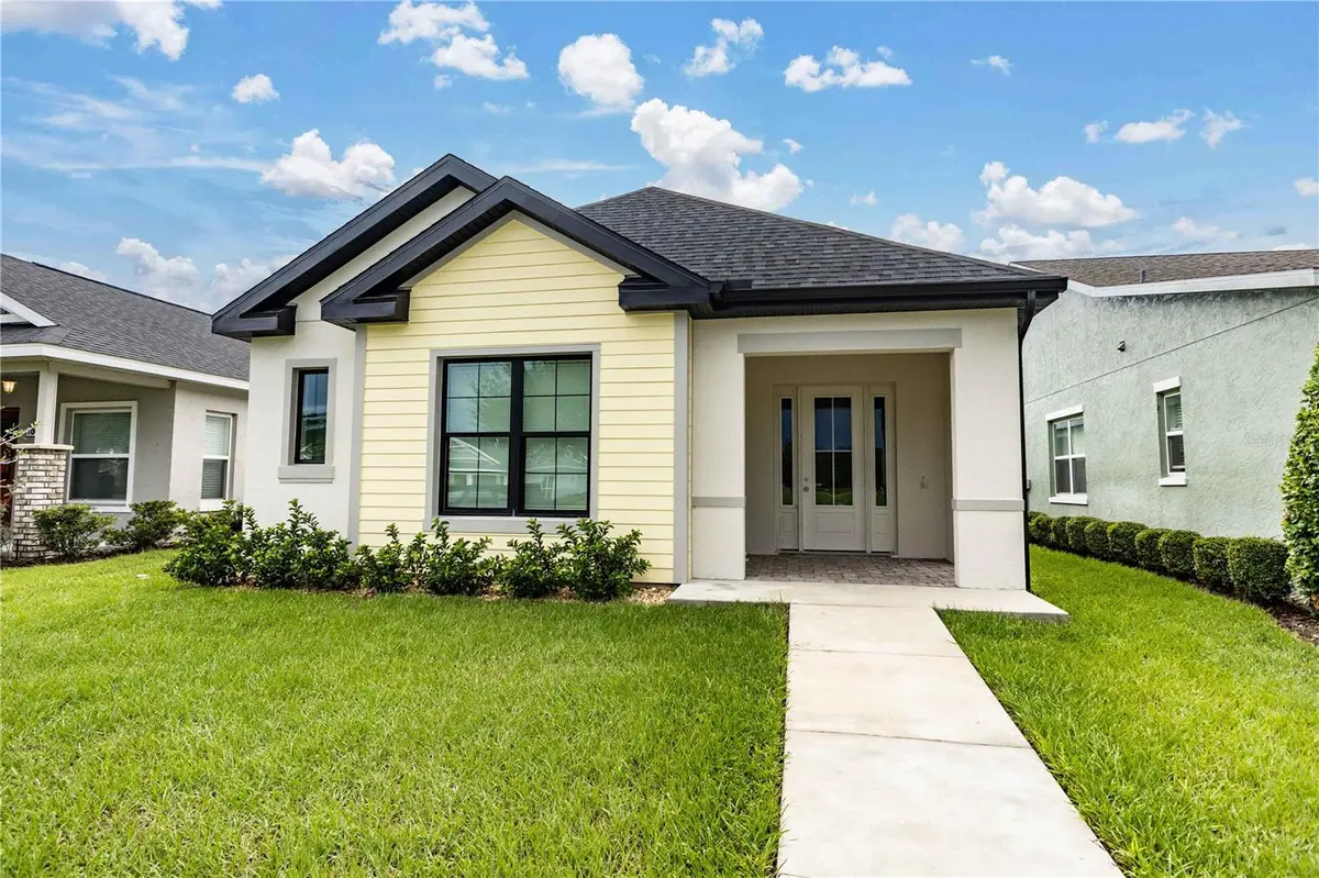 10619 GRAND OAKS BLVD, Oxford, FL 34484