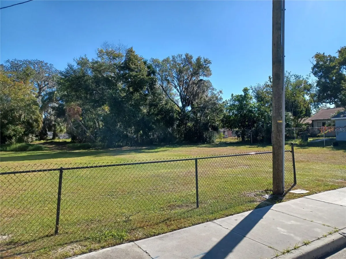MIKE ST, Leesburg, FL 34748