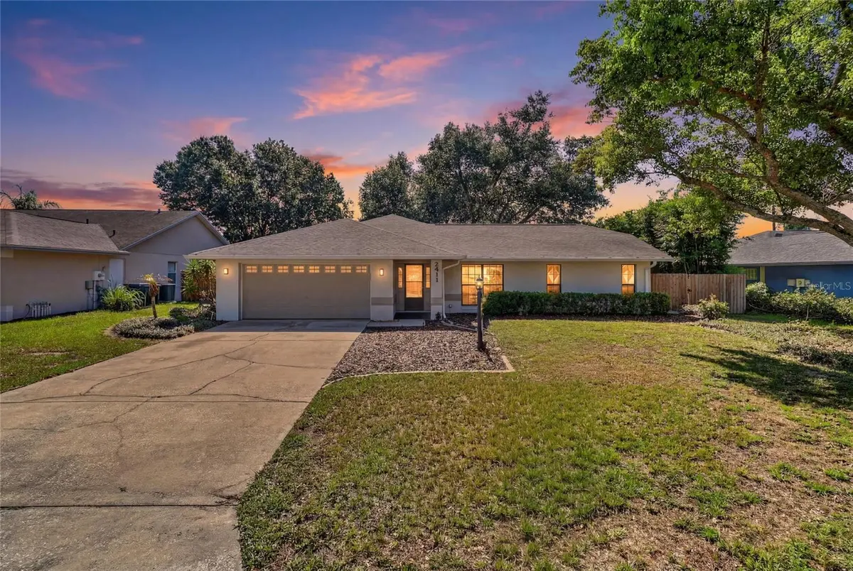 7411 FLORAL CIR E, Lakeland, FL 33810