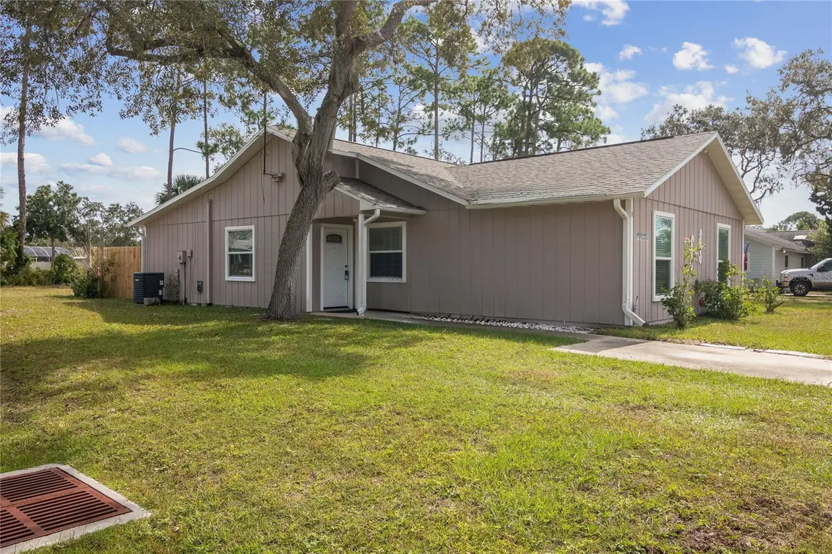2835 NORDMAN AVE, New Smyrna Beach, FL 32168