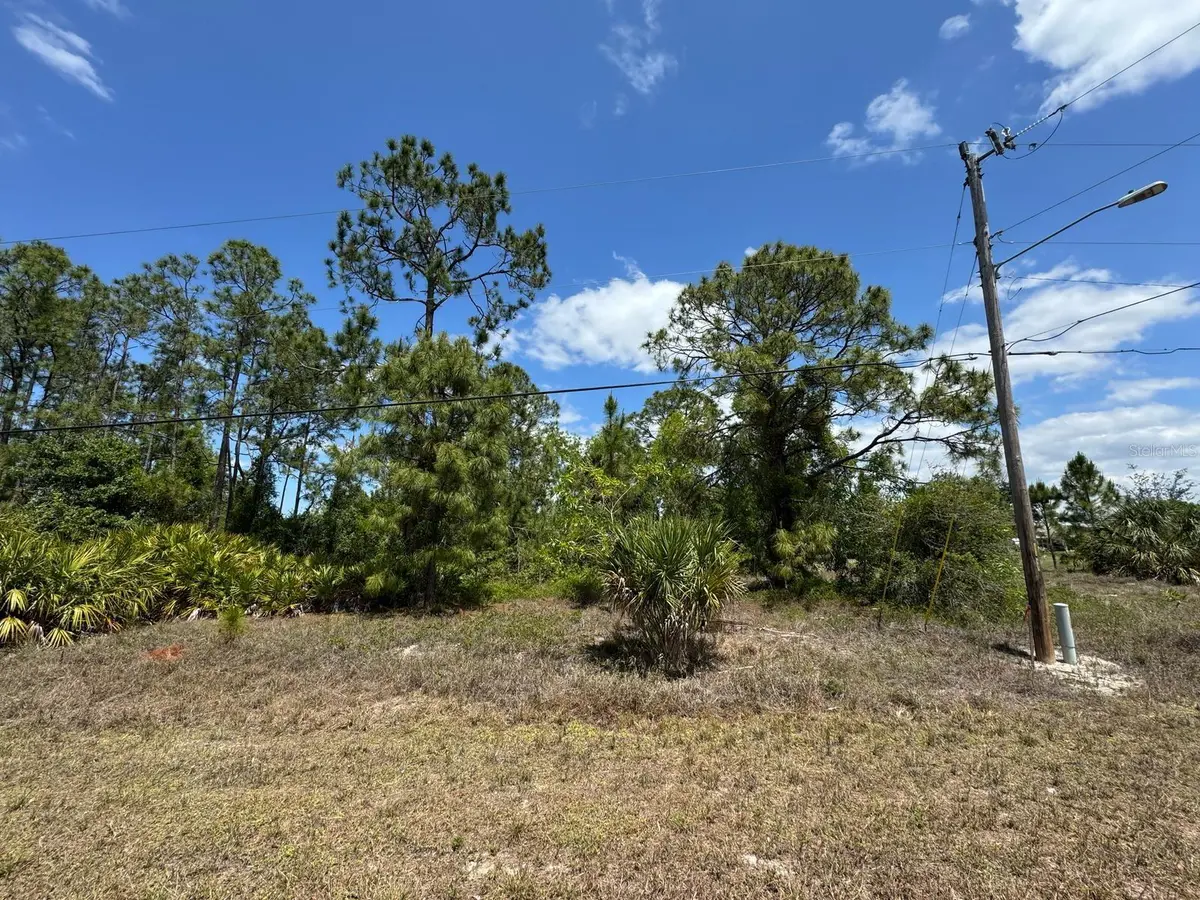 513 ADDISON ST E, Lehigh Acres, FL 33974