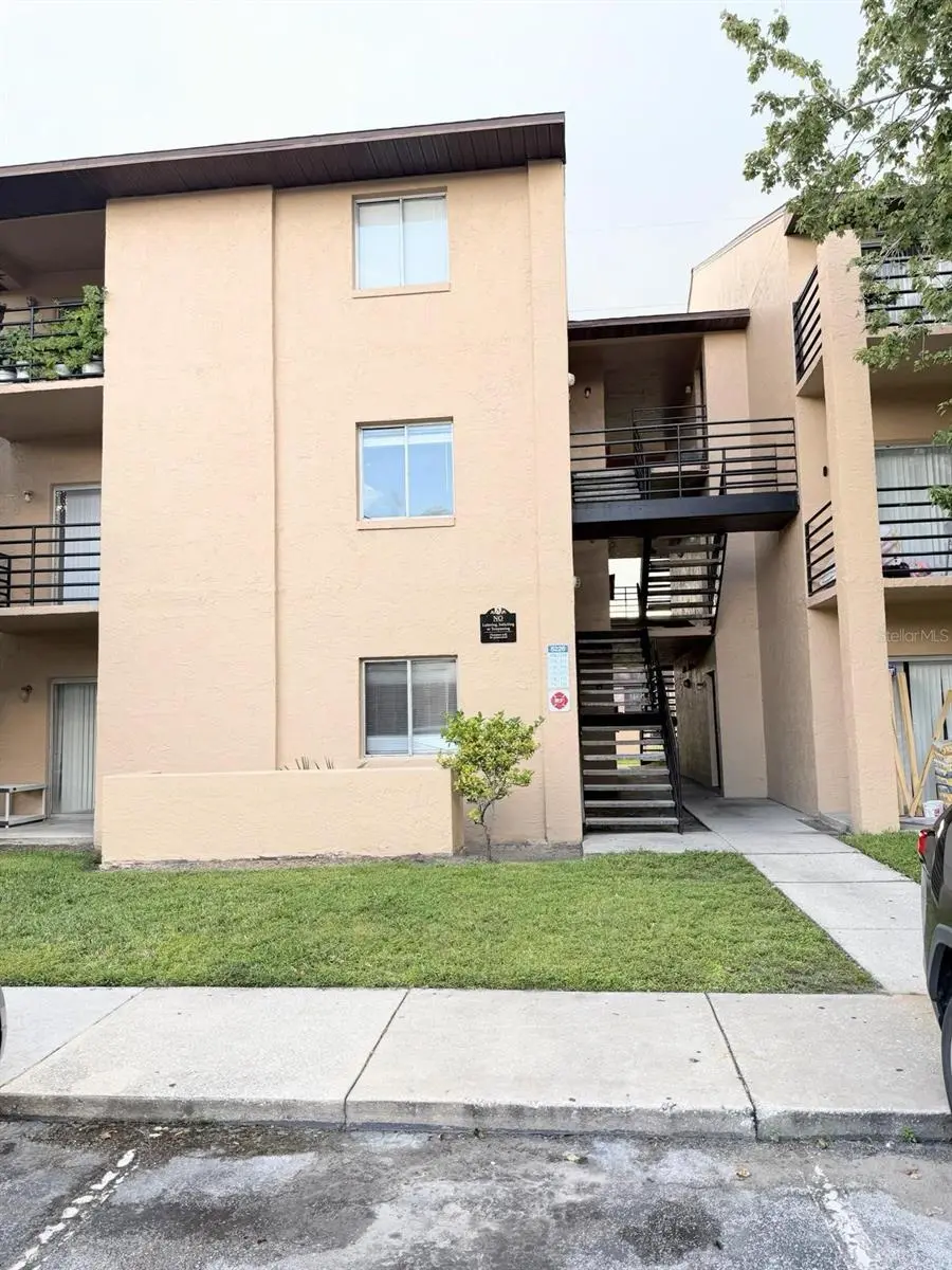 5226 VIA HACIENDA CIR #A215, Orlando, FL 32839