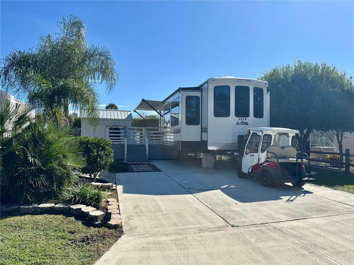 3259 NE 102ND AVENUE RD, Silver Springs, FL 34488