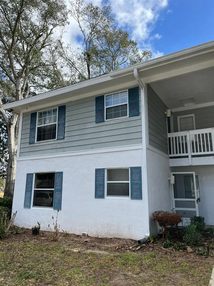 8236 FAIRWAYS CIR #D102, Ocala, FL 34472