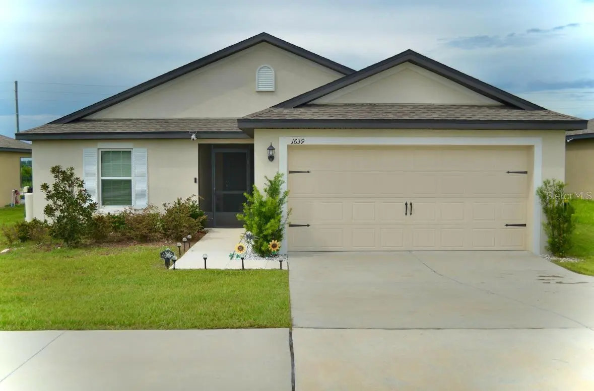 1639 SWAN LAKE CIR, Dundee, FL 33838