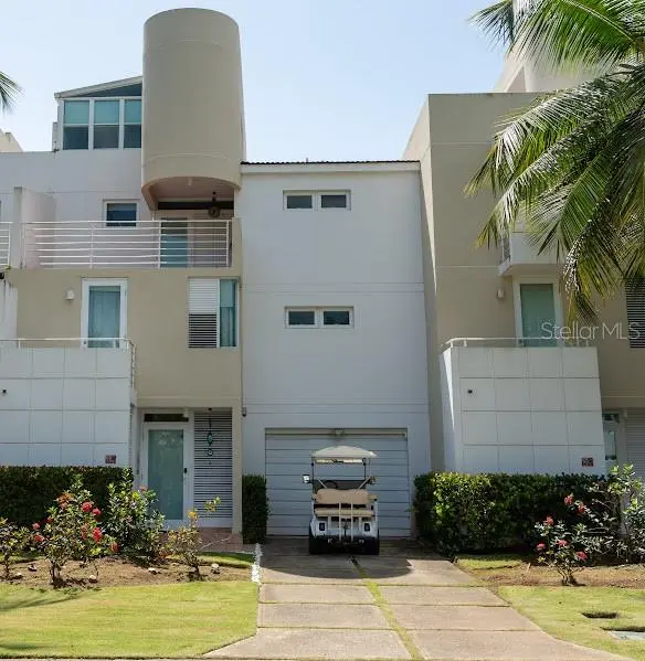 66 VILLAS DEL GOLF ESTE #66 Este, Dorado, PR 00646