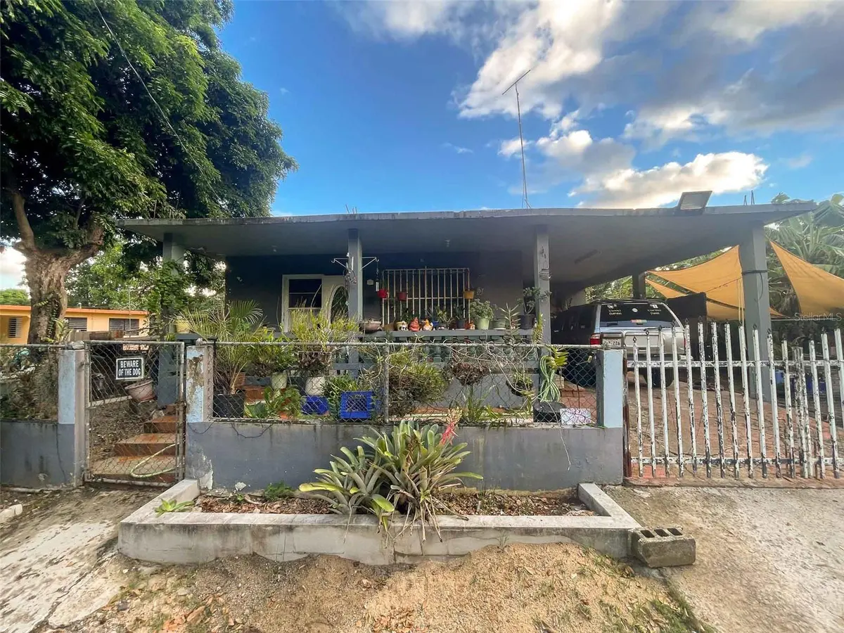 144 CALLE GRANATE, Vieques, PR 00765