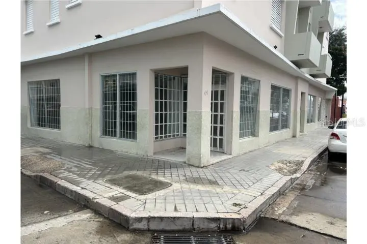 LOCAL 2 EDIFICIO ZAMORA MAYOR CANTERA ST, Ponce, PR 00730