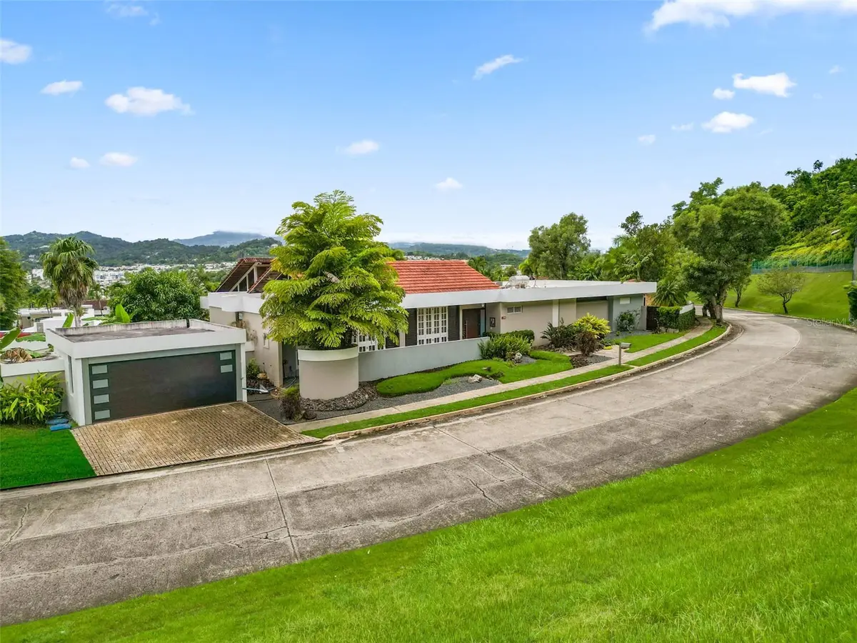 201 REY GUSTAVO, LA VILLA DE TORRIMAR, Guaynabo, PR 00969