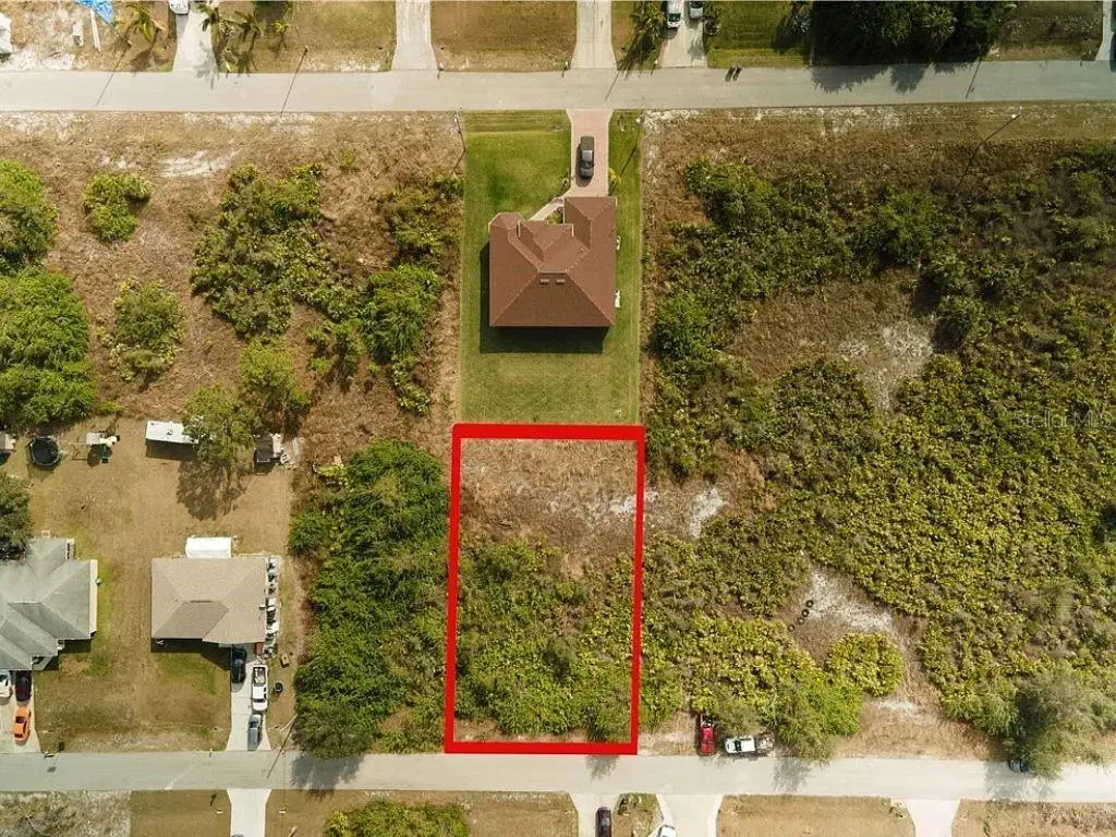 2613 3RD ST SW, Lehigh Acres, FL 33976