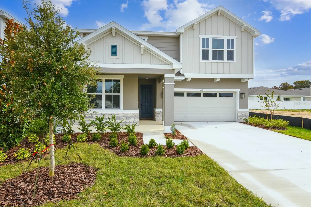 178 BLUE STAR CT, Tavares, FL 32778